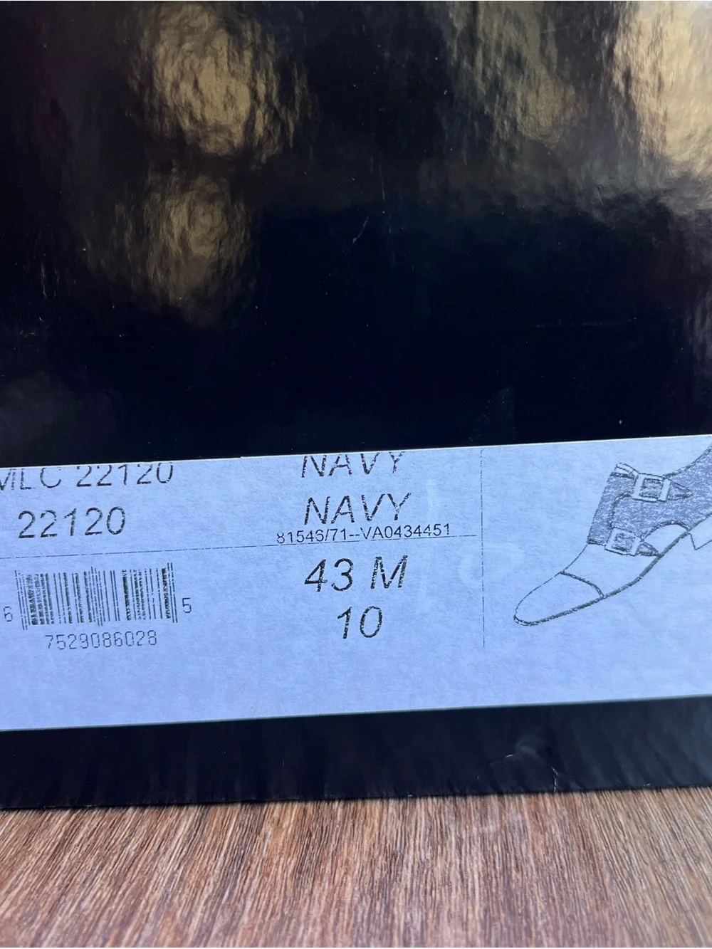 Magnanni refined navy